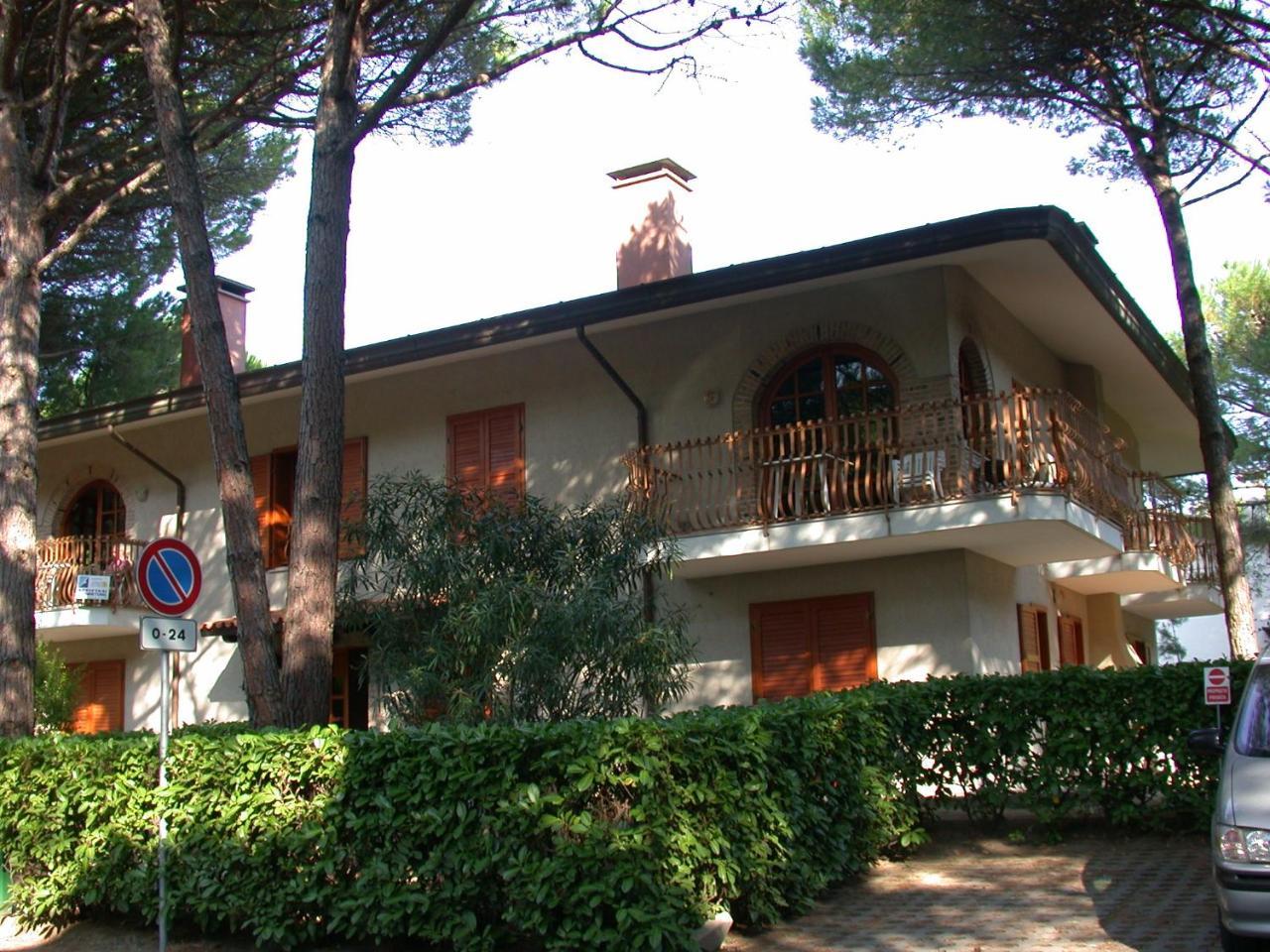 Villa Ofelia Линяно Сабиадоро Екстериор снимка